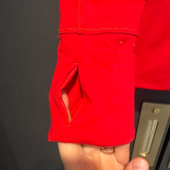 Athleta pull over 1/4 zip in perfect condition! Thick / nice quality - Picture 4 of 7